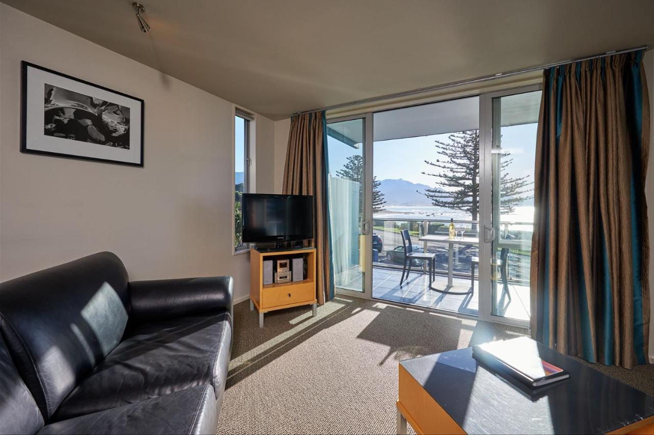 Waves On The Esplanade Apartment Kaikoura Exterior photo